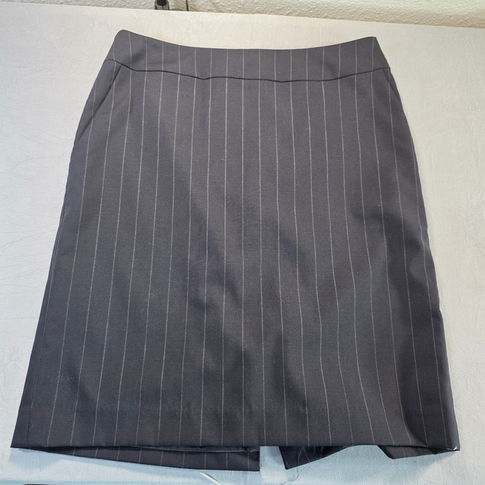 Banana Republic Womens Pinstripe Pencil Skirt Black Grey Size 6 Lined Pockets